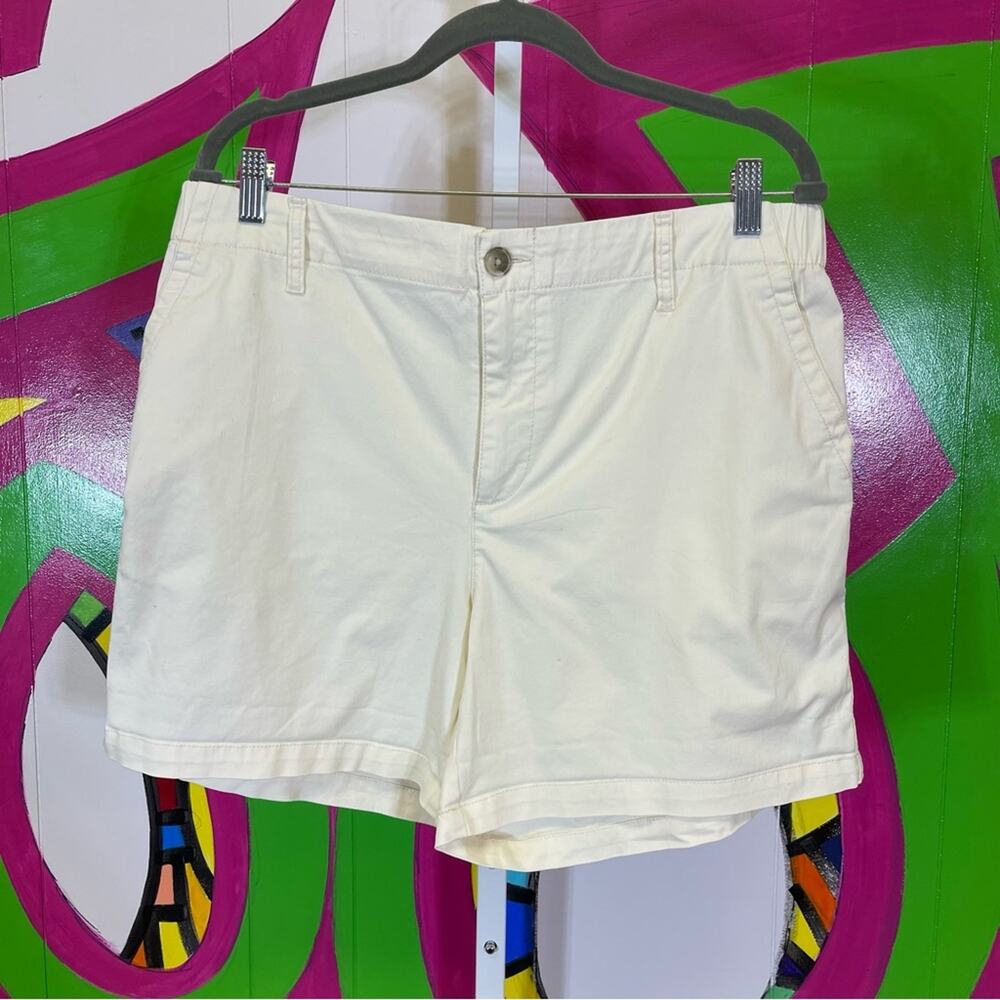 NWT, Old Navy Shorts. Size Large. Elastic Waist.
